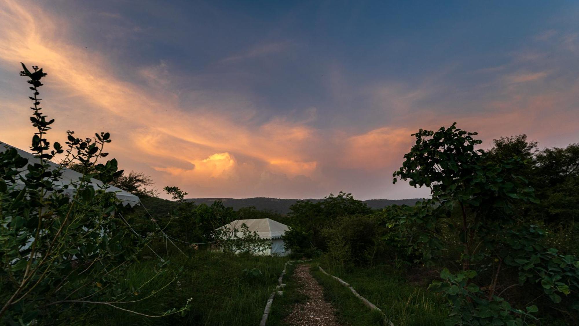 Dera Baghdarrah Nature Retreat Ουνταϊπούρ Εξωτερικό φωτογραφία